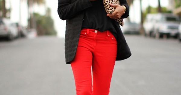 What Colors Go Well With Red Pants